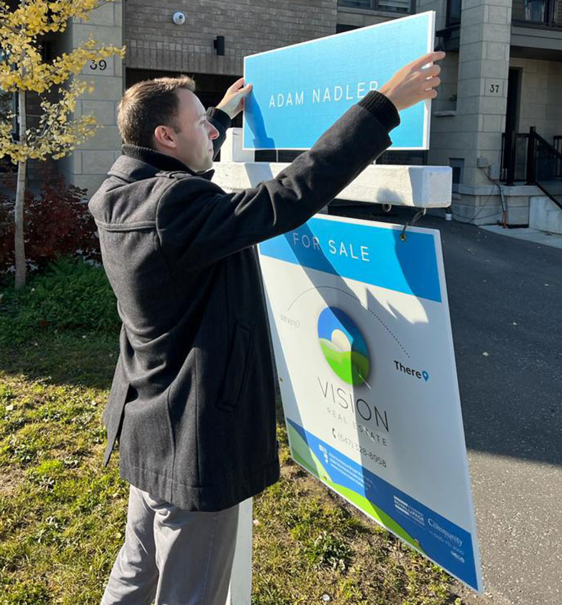 Maison-ZOLTS-3-Vision-Real-Estate-For-Sale-Sign-Design